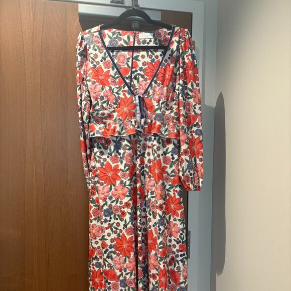 Smith and Quinn dress in Italian Matte stretch fabric, size Large - Picture 1 of 4